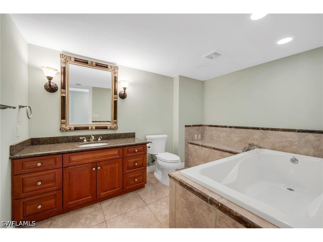 222 Harbour Drive #301 Naples FL 34103 226018025 image13