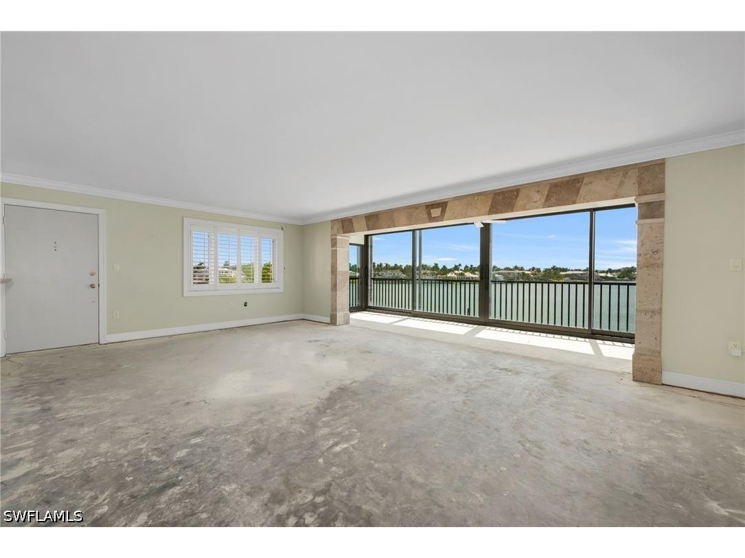 222 Harbour Drive #301 Naples FL 34103 226018025 image5