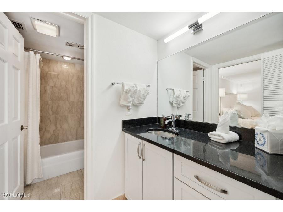 222 Harbour Drive #312 Naples FL 34103 225075428 image11