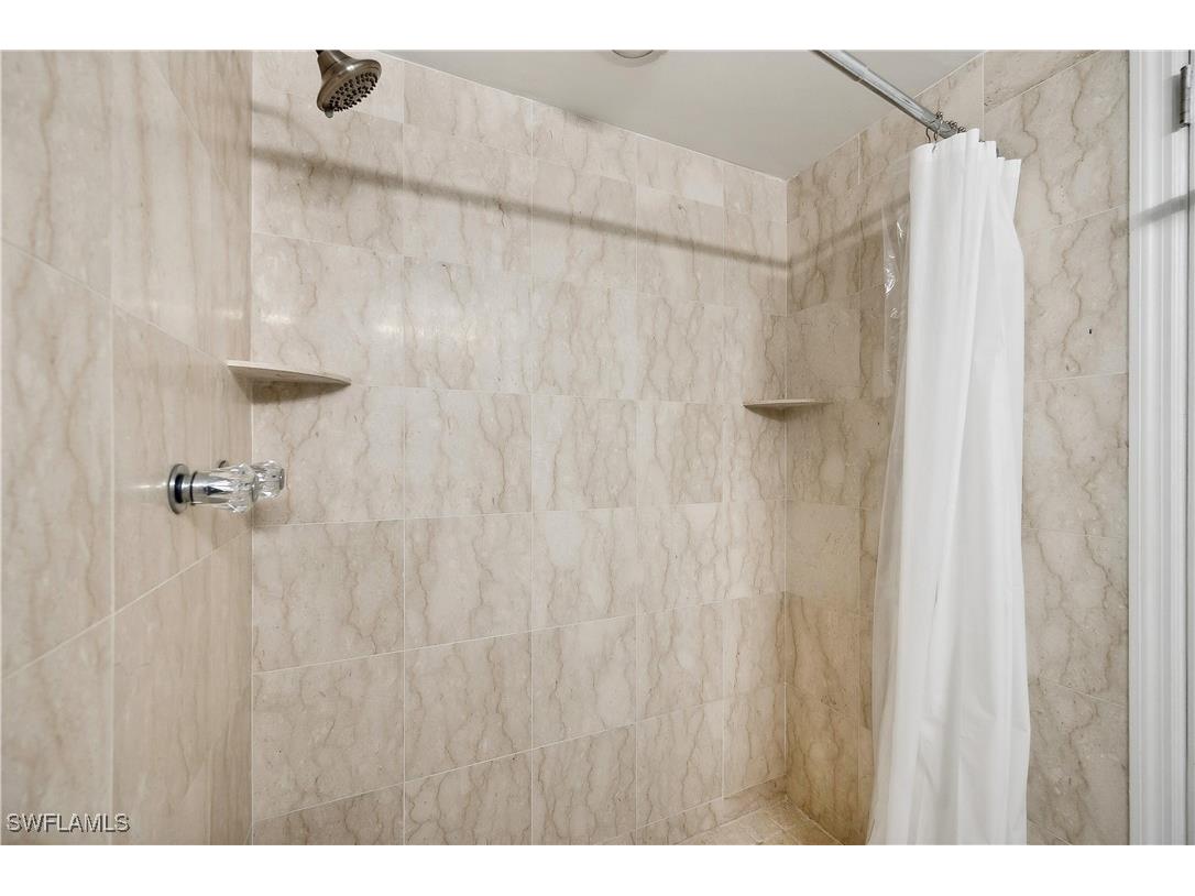 222 Harbour Drive #312 Naples FL 34103 225075428 image15