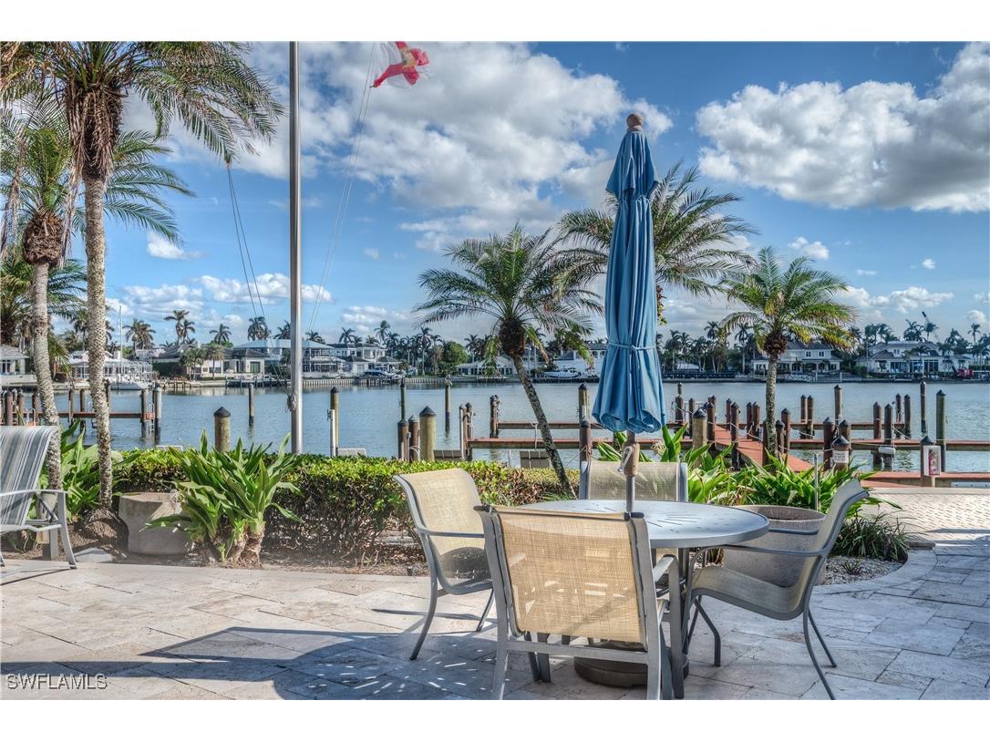 222 Harbour Drive #312 Naples FL 34103 225075428 image20