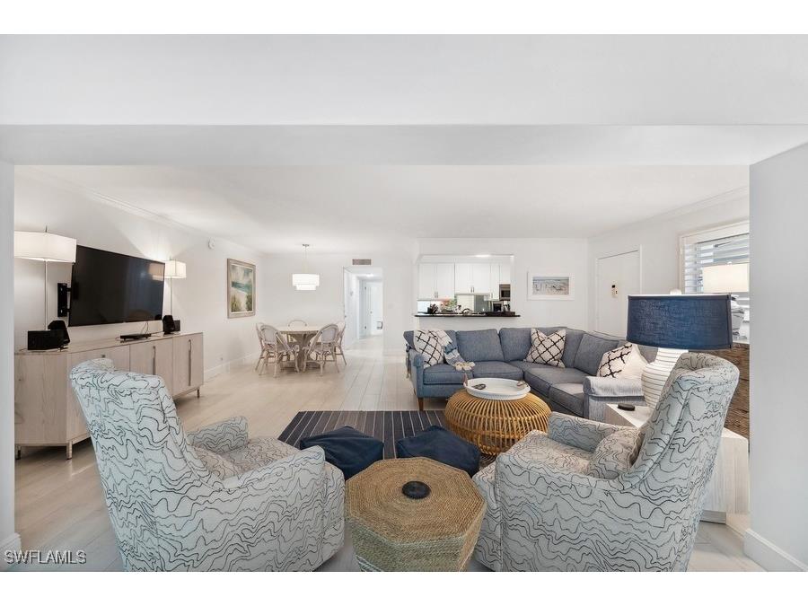 222 Harbour Drive #312 Naples FL 34103 225075428 image3