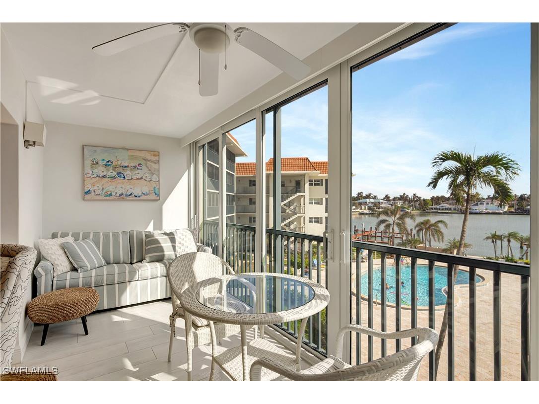 222 Harbour Drive #312 Naples FL 34103 225075428 image6