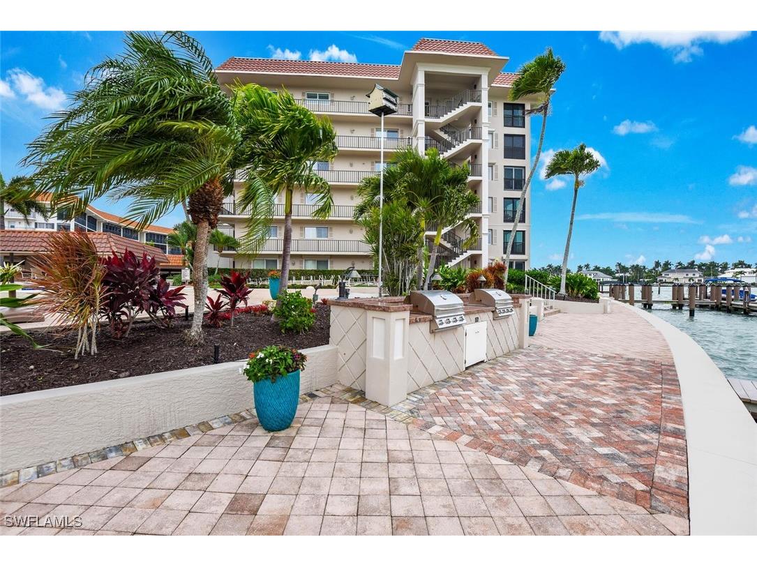222 Harbour Drive #403 Naples FL 34103 225070078 image29