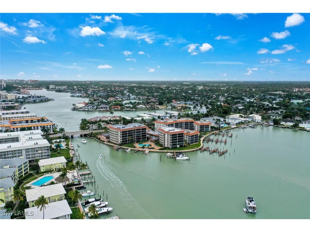 222 Harbour Drive #403 Naples FL 34103 225070078 image35