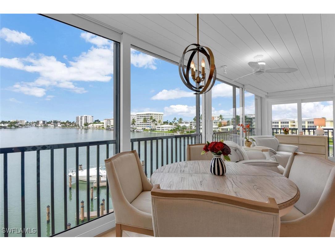 222 Harbour Drive #403 Naples FL 34103 225070078 image5