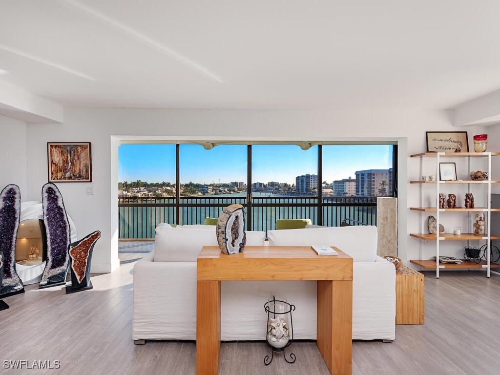 222 Harbour Drive #503 Naples FL 34103 225076523 image4