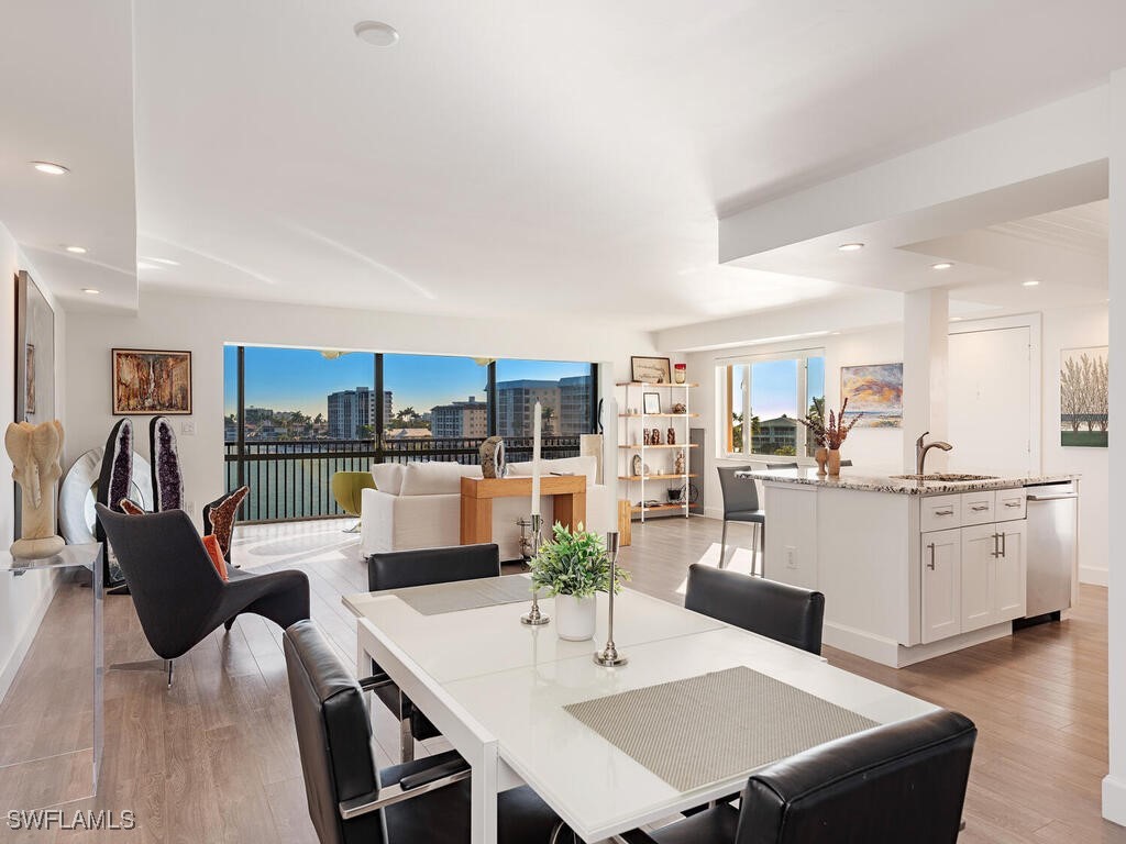 222 Harbour Drive #503 Naples FL 34103 225076523 image5