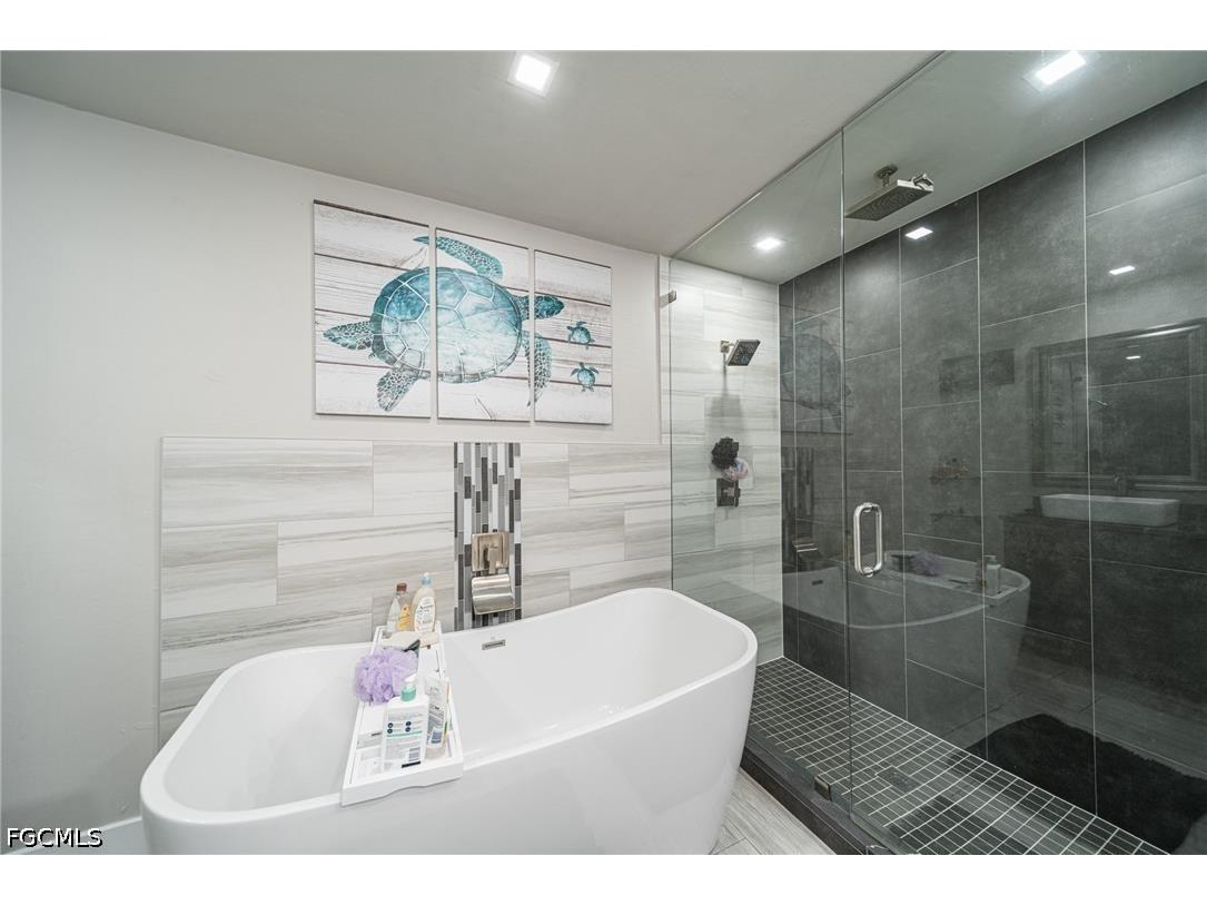 222 NE 22nd Avenue Cape Coral FL 33909 2026028870 image19