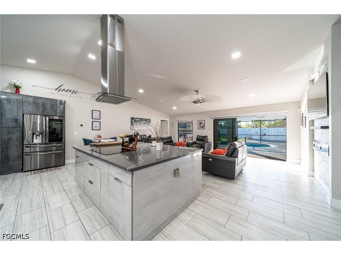 222 NE 22nd Avenue Cape Coral FL 33909 2026028870 image8