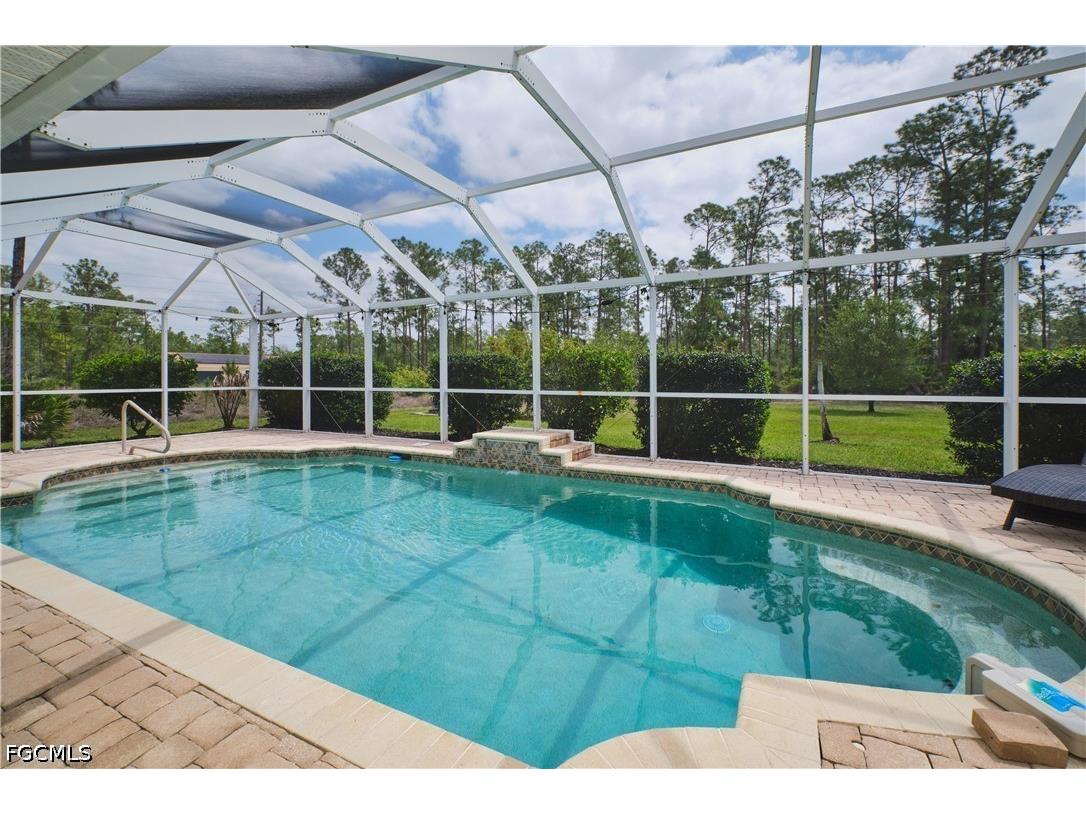 2220 Canton Avenue Alva FL 33920 2026016868 image2