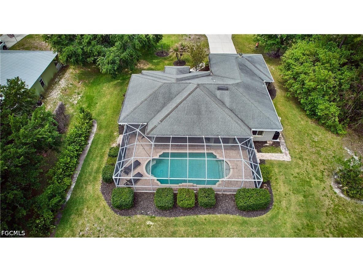 2220 Canton Avenue Alva FL 33920 2026016868 image3