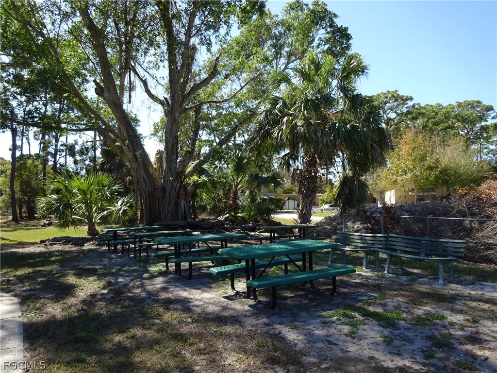 2220 Hunter Street Fort Myers FL 33901 2026003486 image8