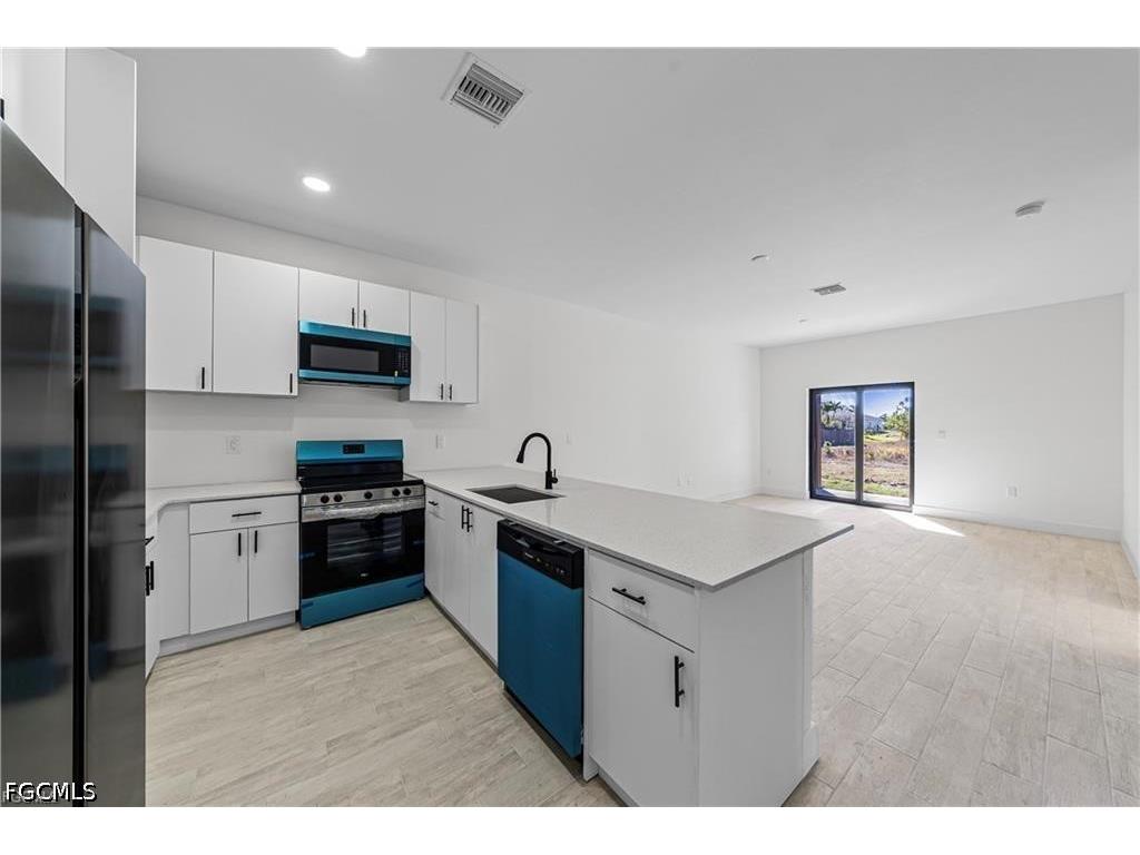 2220 Kenneth Avenue S Lehigh Acres FL 33973 2026021846 image3