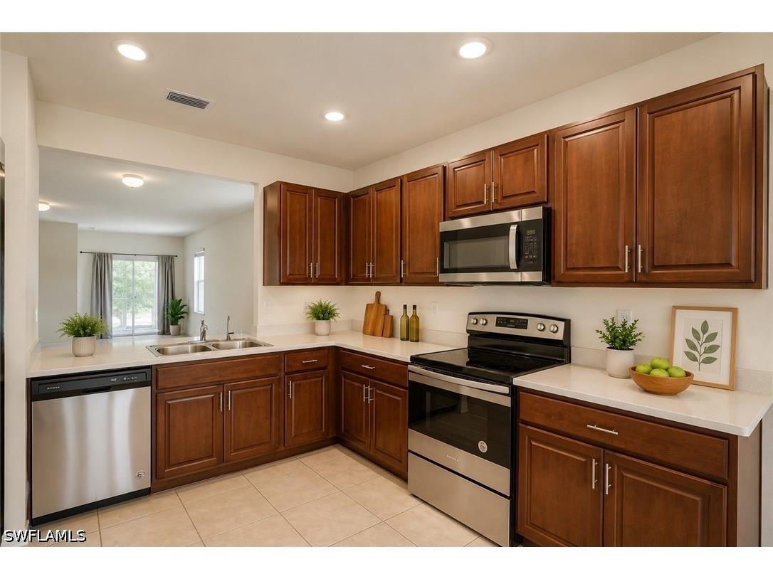2220 NE 5th Avenue Cape Coral FL 33909 226019418 image4