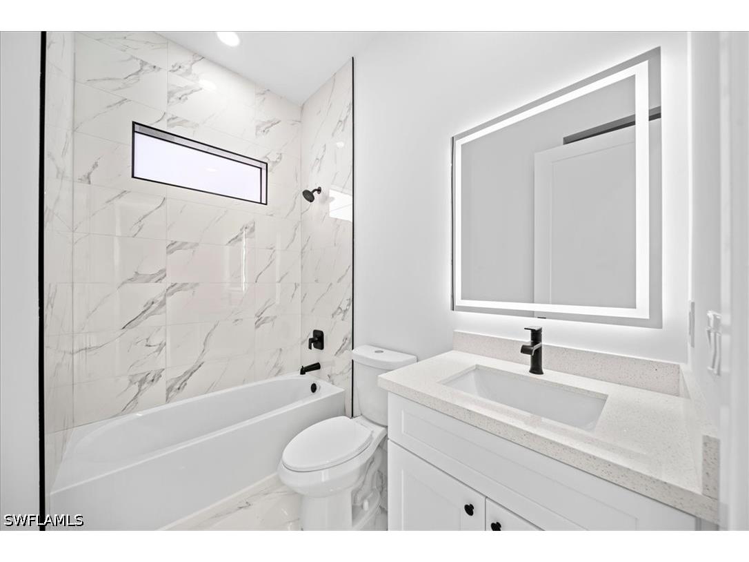 2220 NE 9th Place Cape Coral FL 33909 226017730 image20