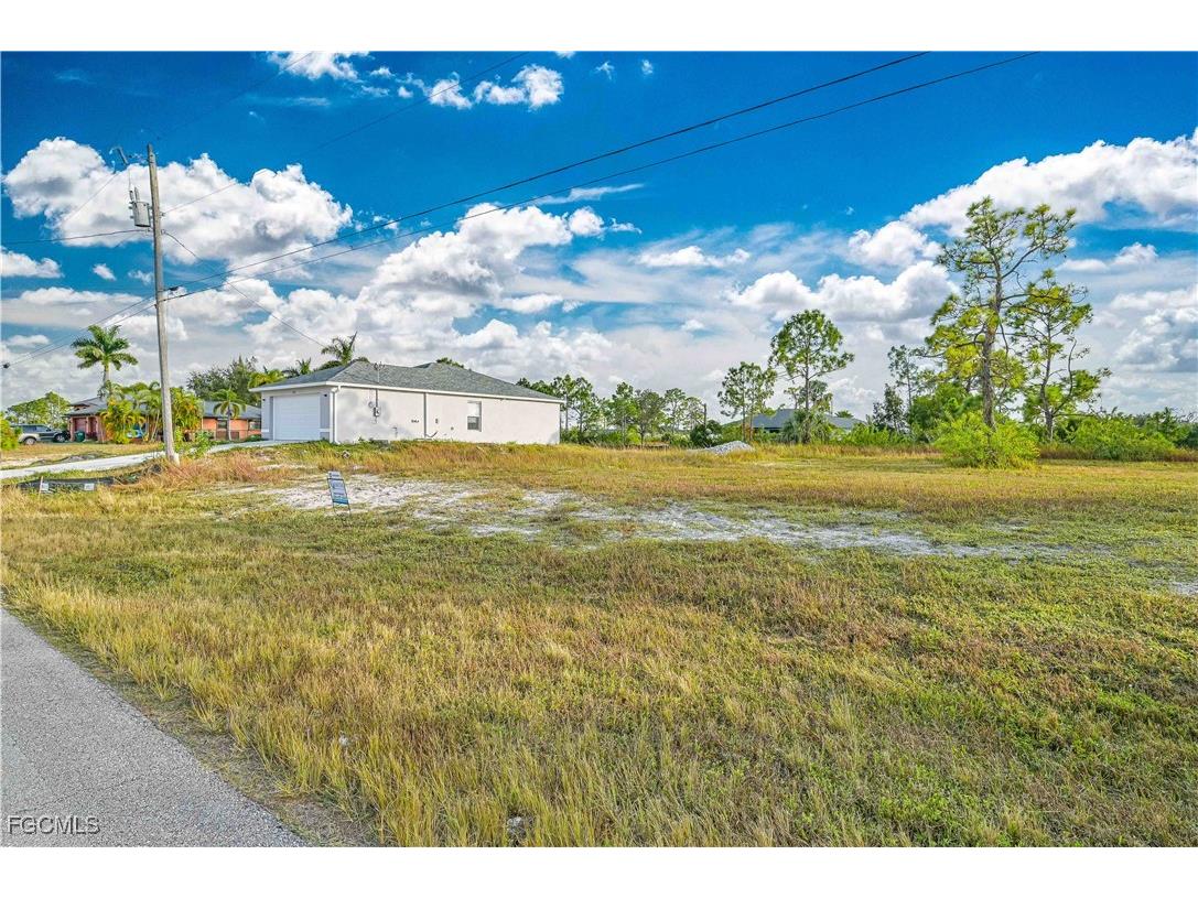 2220 NW 30th Terrace Cape Coral FL 33993 2025021830 image10