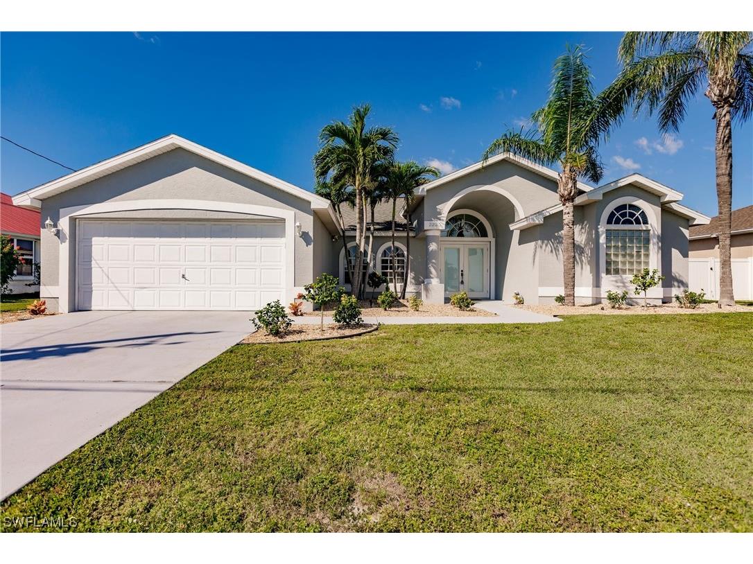 2220 SE 11th Place Cape Coral FL 33990 223074530 image1