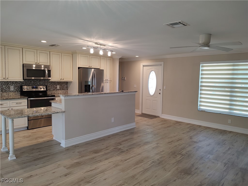 2220 SE 7th Street Cape Coral FL 33990 2026001736 image11