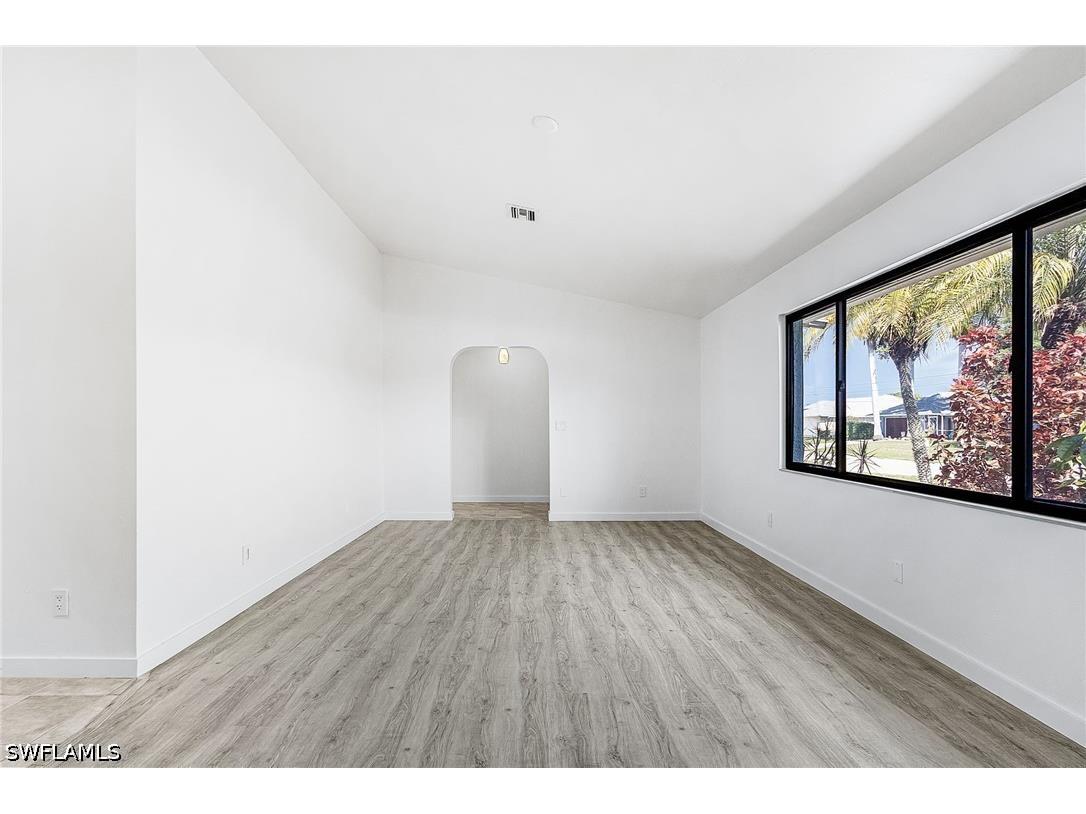 2220 SE 8th Terrace Cape Coral FL 33990 226011736 image4