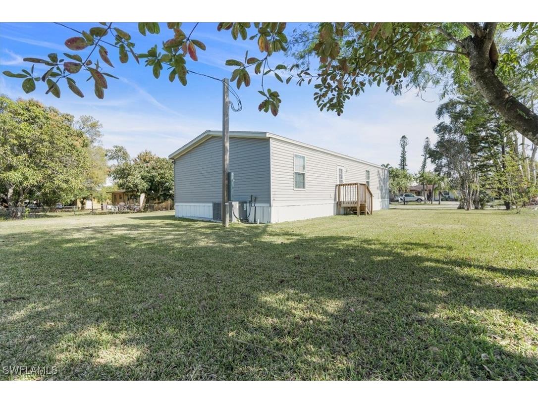 2220 Towles Street Fort Myers FL 33916 225012523 image29