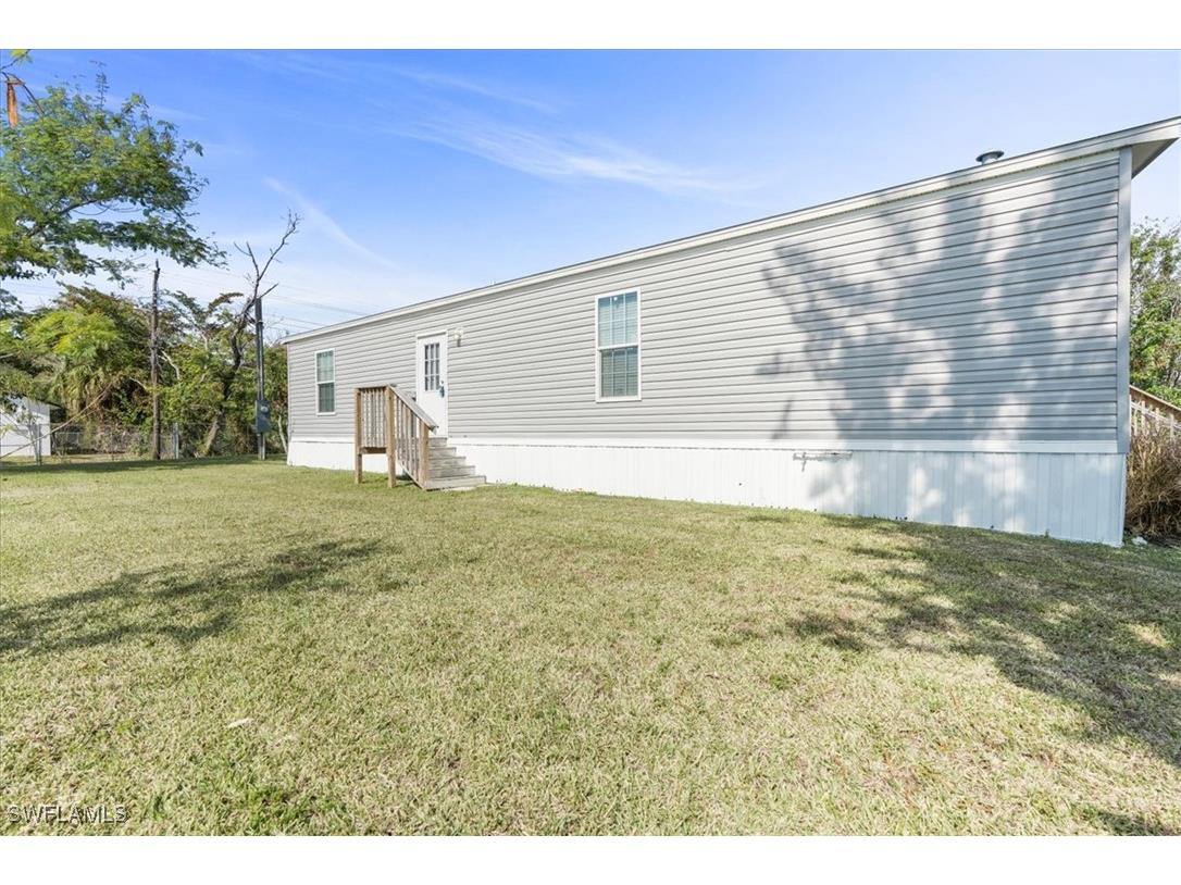 2220 Towles Street Fort Myers FL 33916 225012523 image31