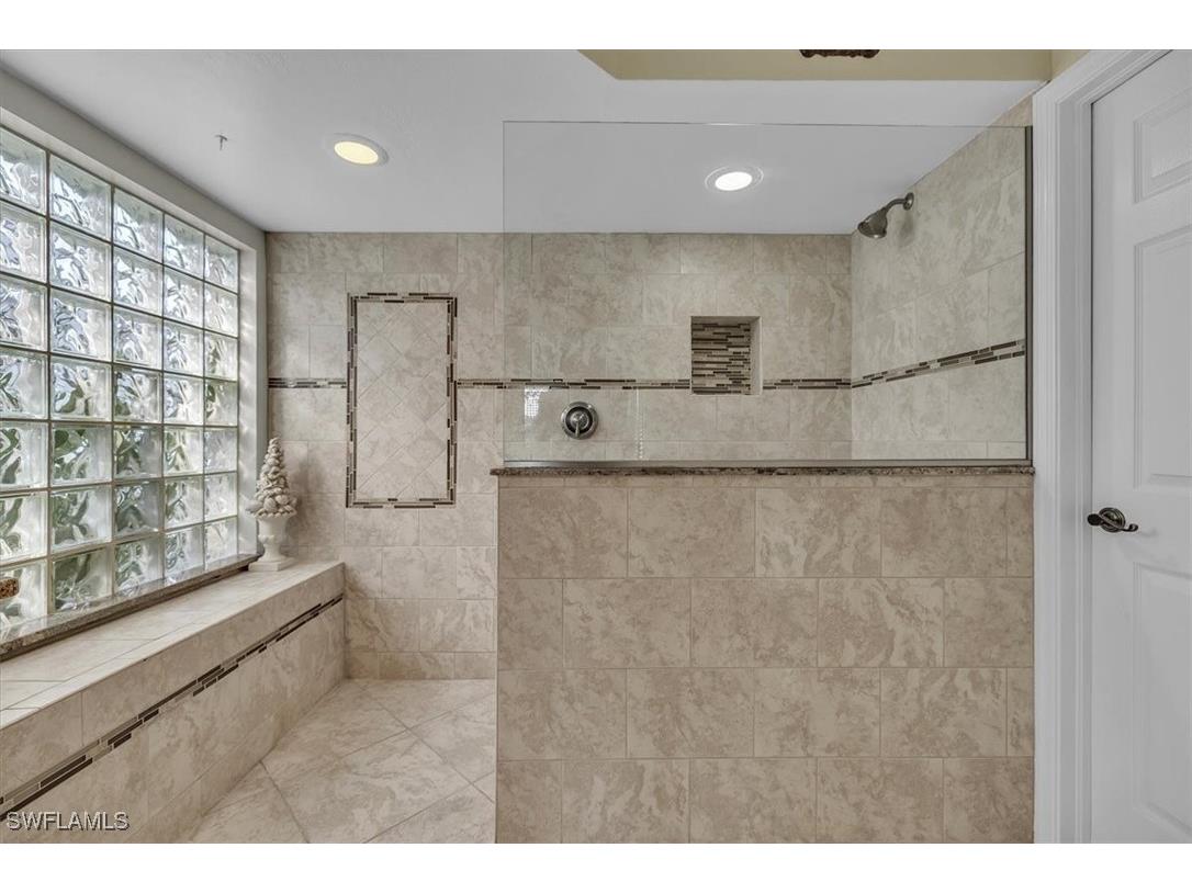 2220 Valparaiso Boulevard North Fort Myers FL 33917 225085064 image23