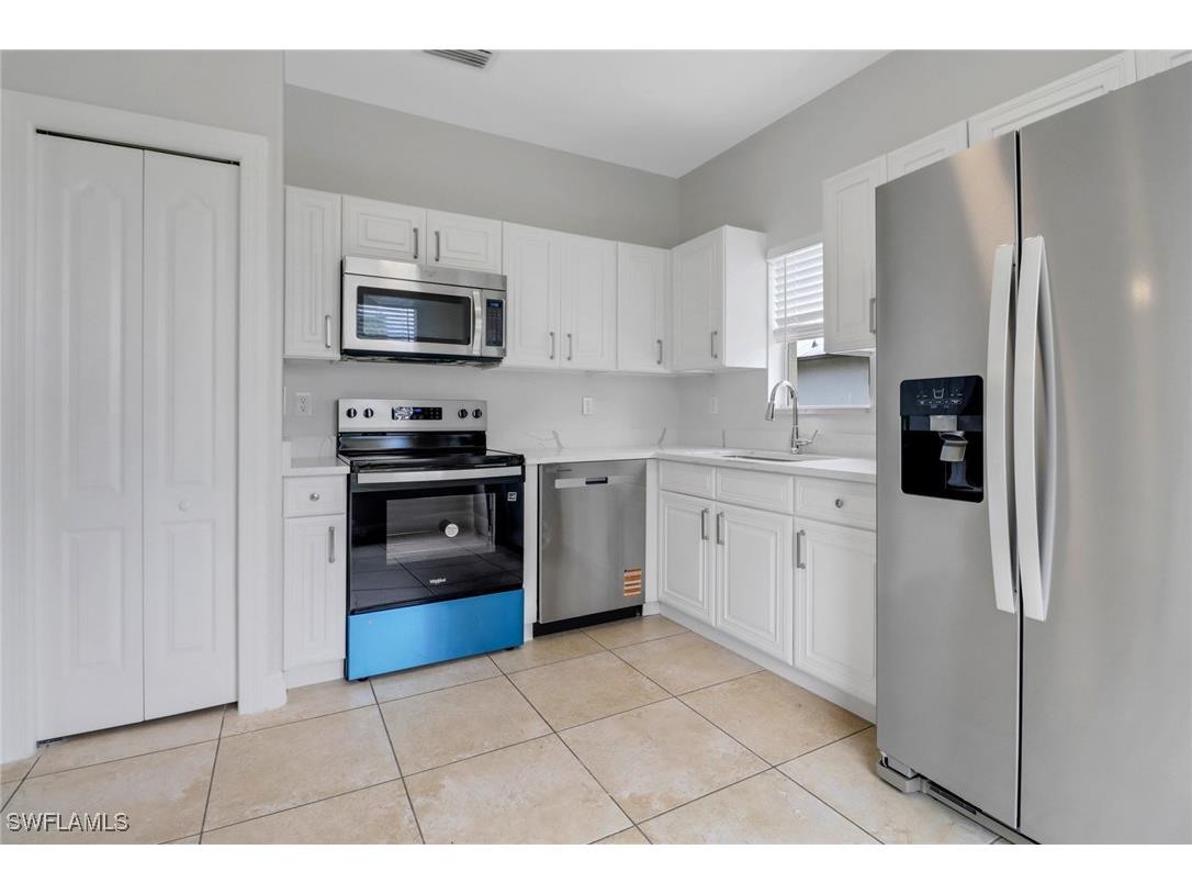 2221 Everglades Boulevard S Naples FL 34117 225026330 image1