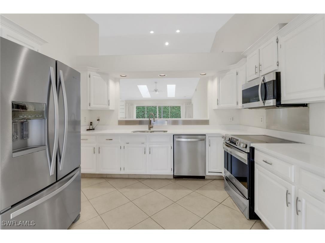2221 Royal Lane Naples FL 34112 224075280 image1