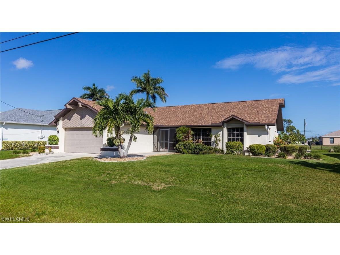 2221 SE 8th Terrace Cape Coral FL 33990 223081592 image1