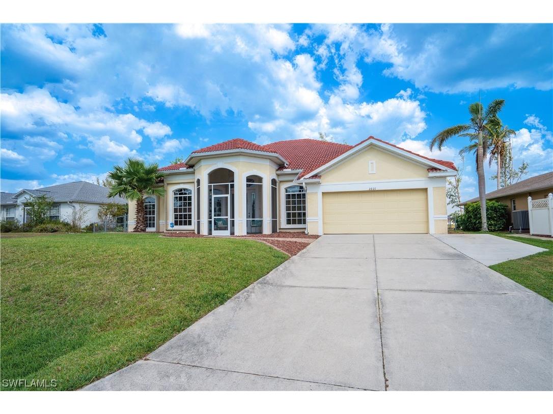 2221 SW 8th Court Cape Coral FL 33991 223027871 image1