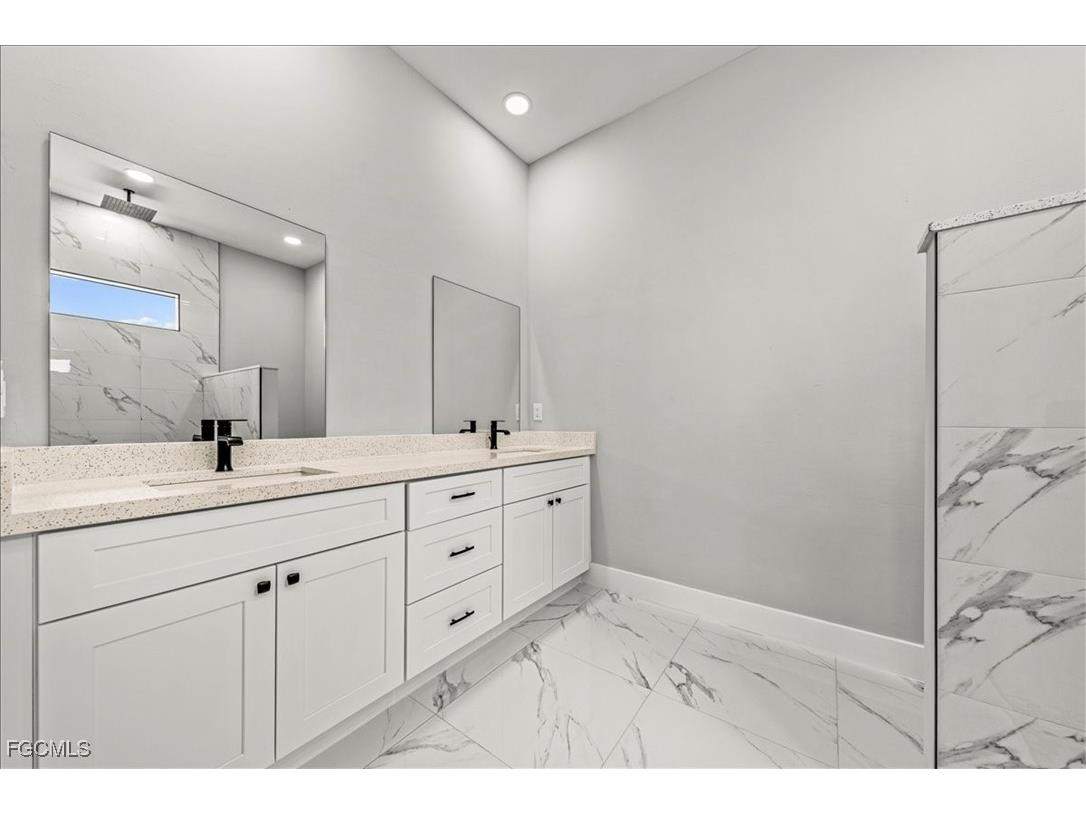 2221 Tropicana Parkway W Cape Coral FL 33993 2025020872 image19