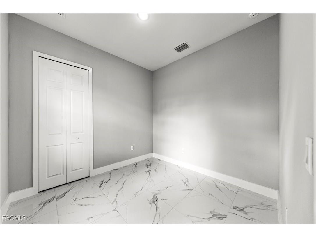 2221 Tropicana Parkway W Cape Coral FL 33993 2025020872 image5