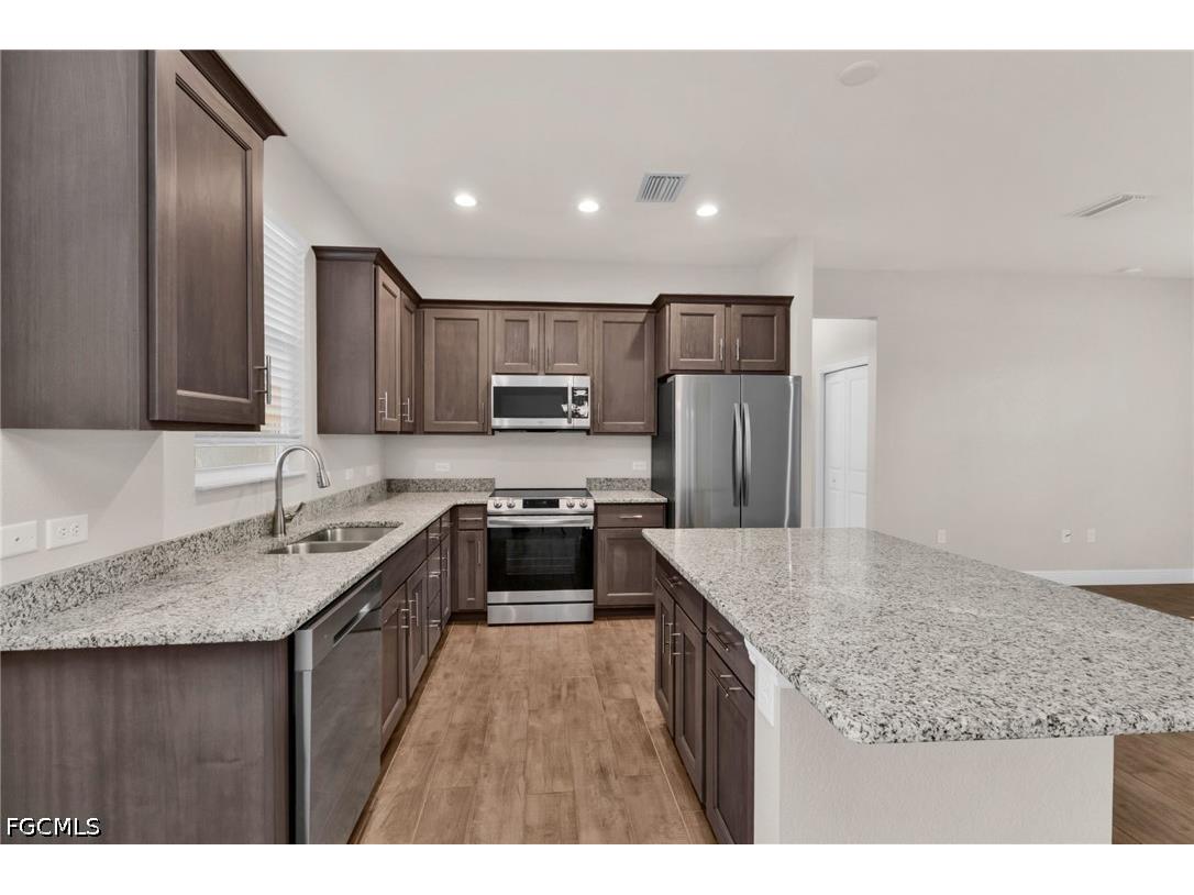 2221 Wakefield Street Port Charlotte FL 33948 2026018165 image12