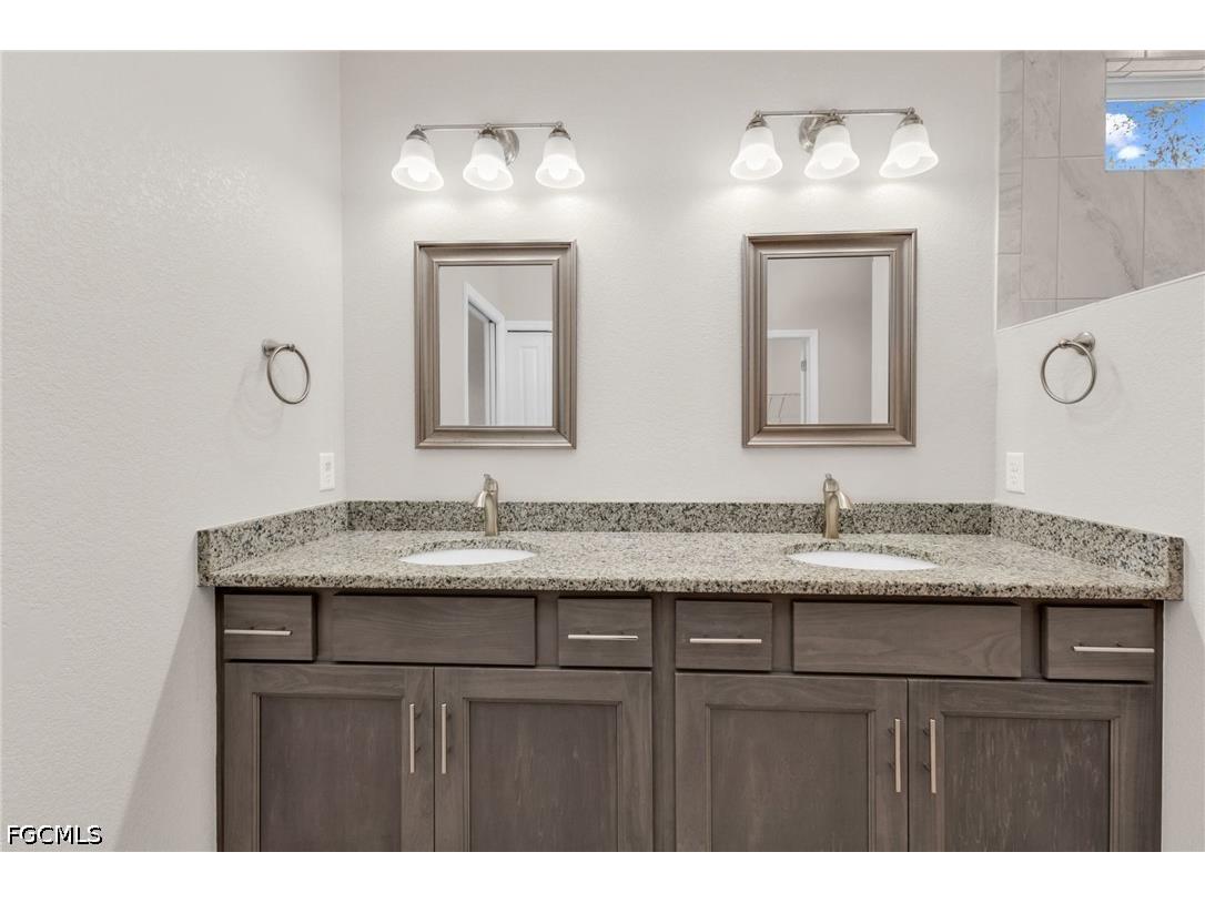 2221 Wakefield Street Port Charlotte FL 33948 2026018165 image22