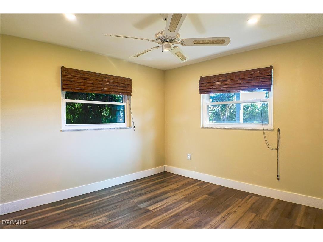 2221 Cape Way North Fort Myers FL 33917 2025020571 image10