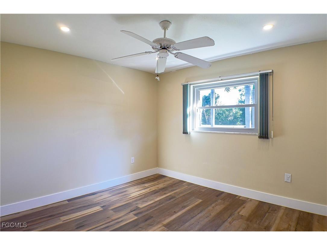2221 Cape Way North Fort Myers FL 33917 2025020571 image9