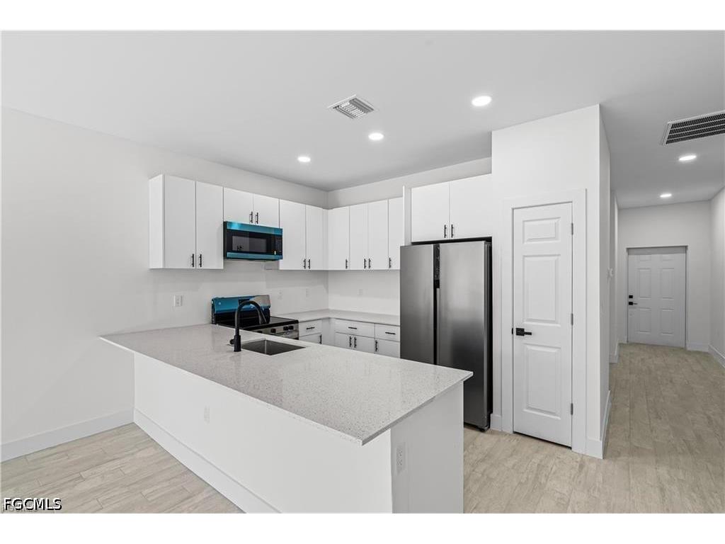 2222 Kenneth Avenue S Lehigh Acres FL 33973 2026021847 image2