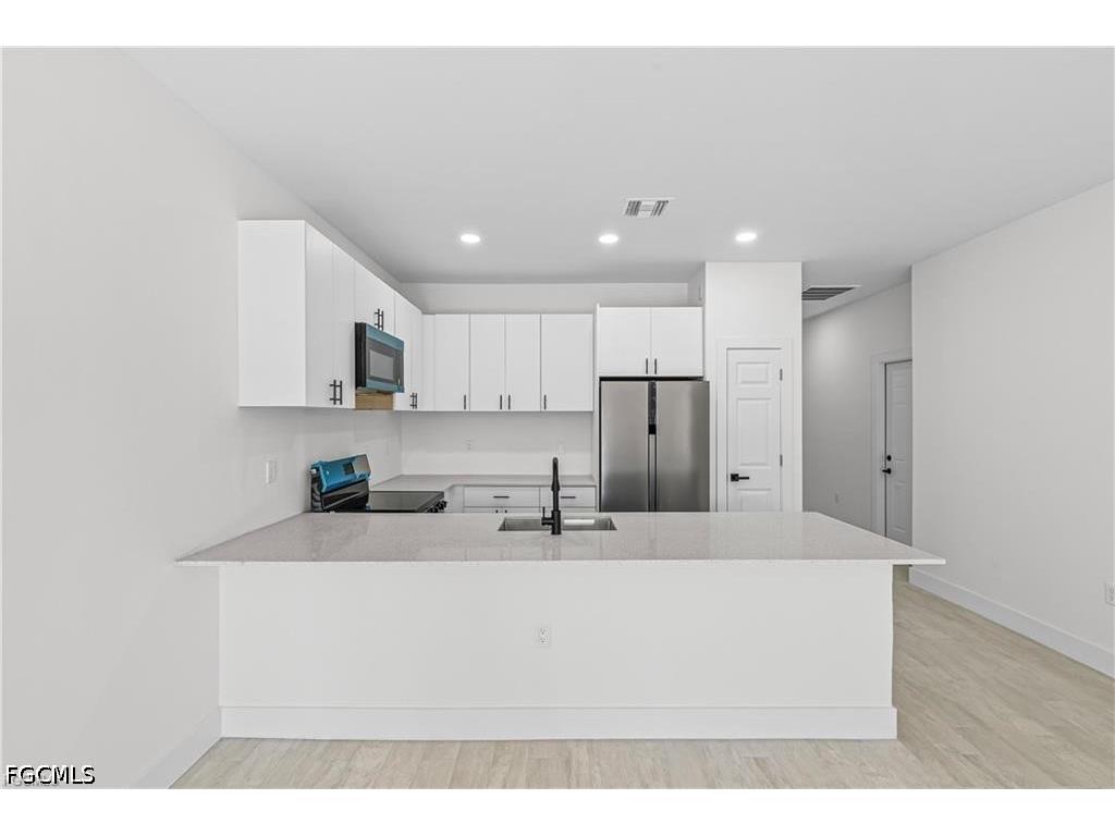 2222 Kenneth Avenue S Lehigh Acres FL 33973 2026021847 image3