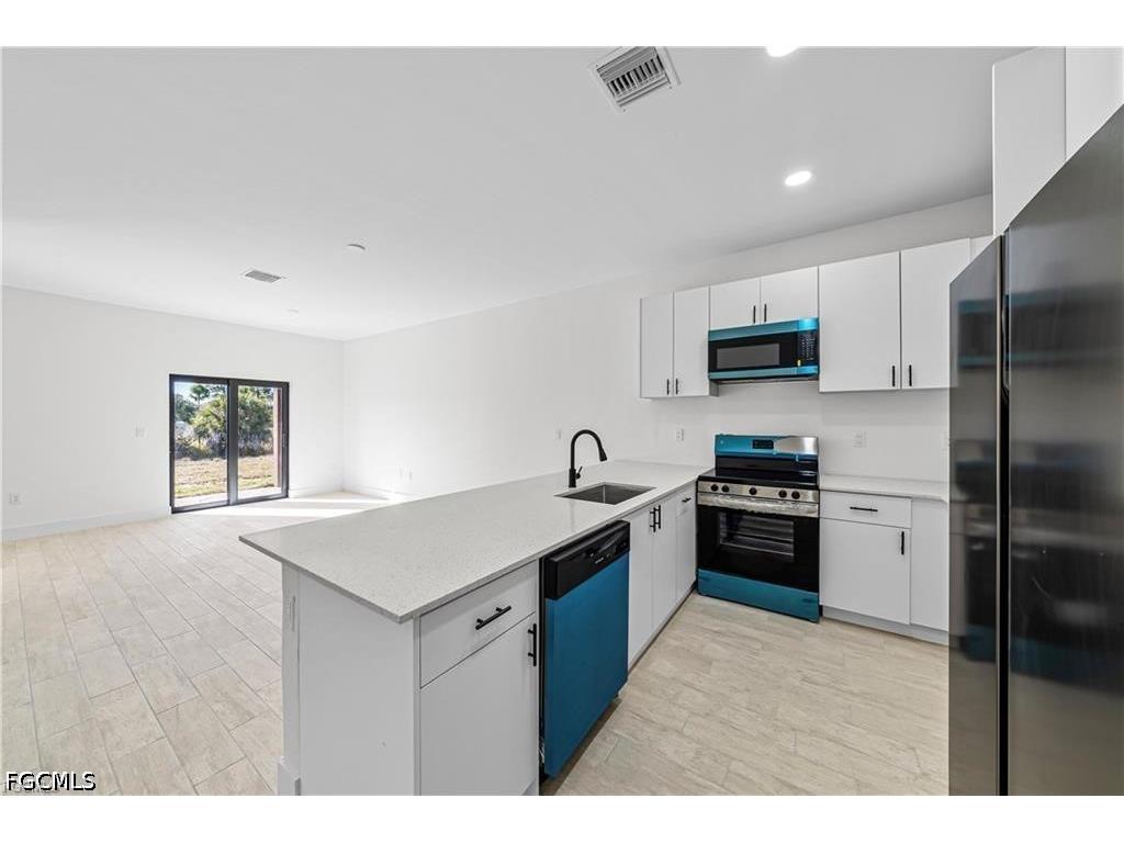 2222 Kenneth Avenue S Lehigh Acres FL 33973 2026021847 image4