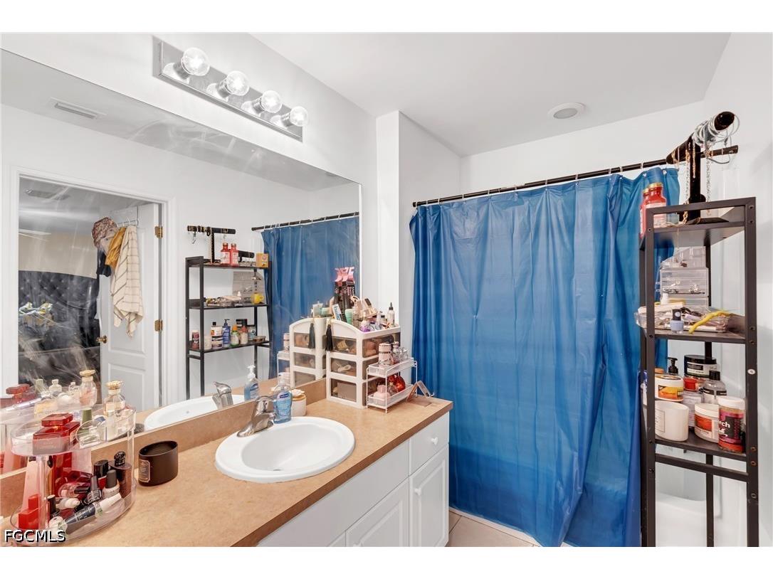 2222 NE 15th Terrace Cape Coral FL 33909 2026023898 image13