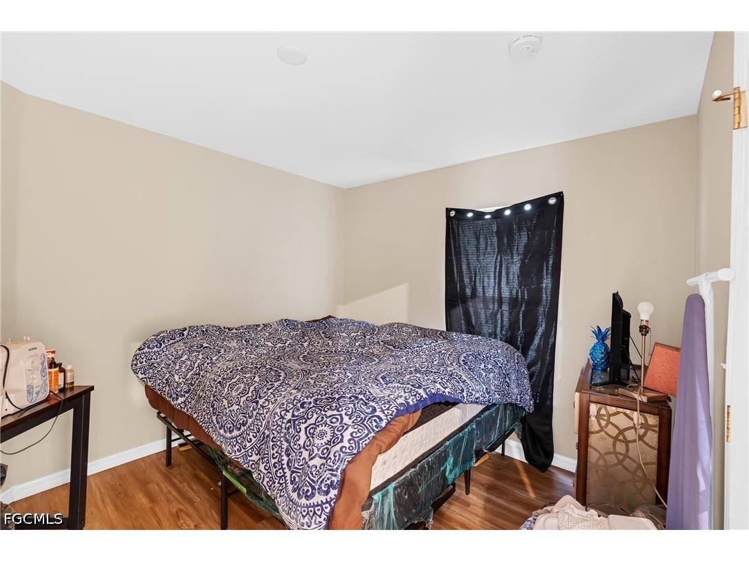 2222 NE 15th Terrace Cape Coral FL 33909 2026023898 image6