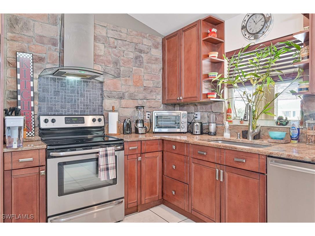 2222 NE 22nd Avenue Cape Coral FL 33909 225057230 image26