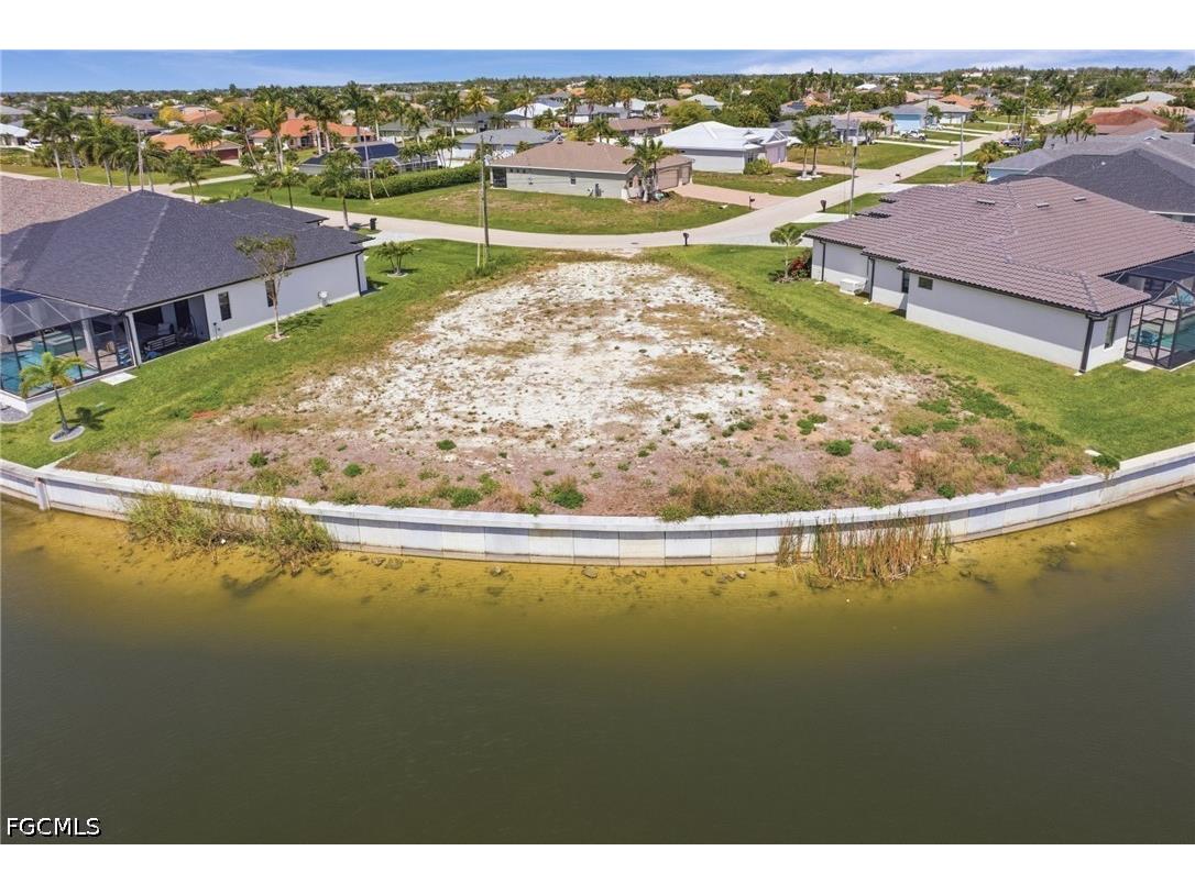 2222 SW 31st Lane Cape Coral FL 33914 2026015875 image2