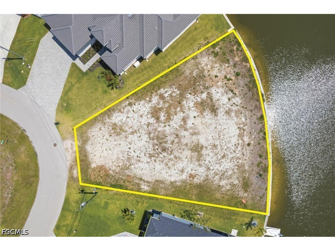 2222 SW 31st Lane Cape Coral FL 33914 2026015875 image5