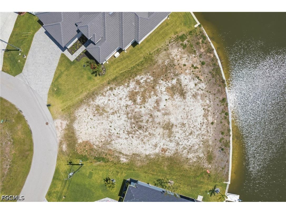 2222 SW 31st Lane Cape Coral FL 33914 2026015875 image6