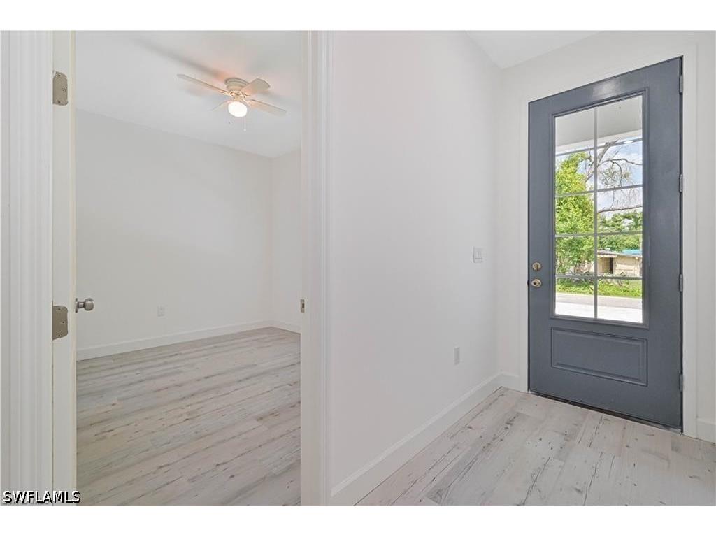 2223 Carver Avenue Fort Myers FL 33916 226019718 image3
