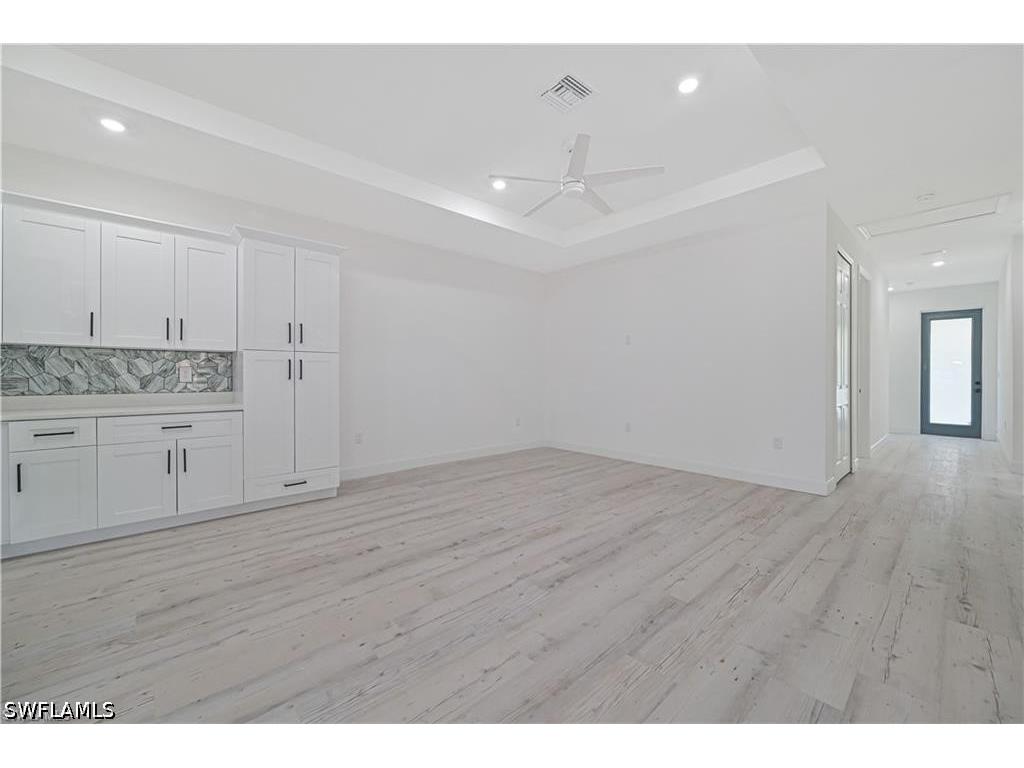 2223 Carver Avenue Fort Myers FL 33916 226019718 image4