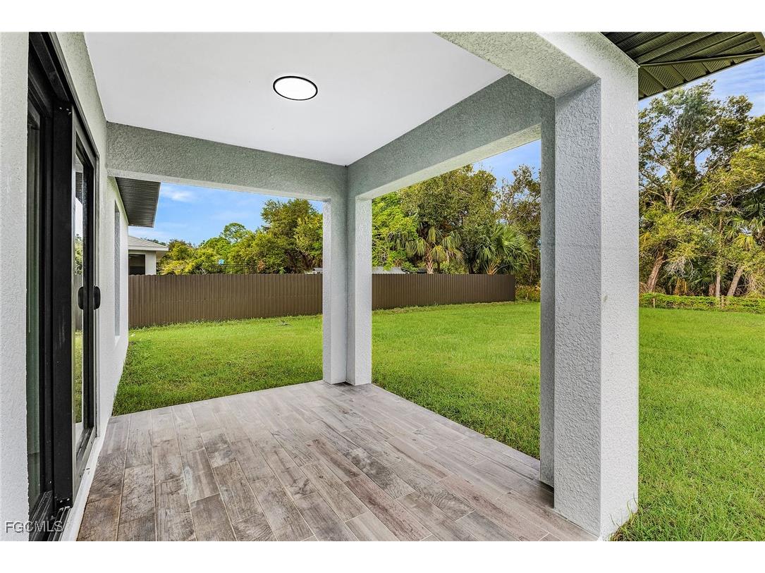 2223 NE 28th Street Cape Coral FL 33909 2025019084 image13