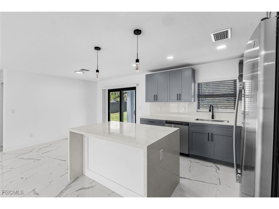 2223 NE 28th Street Cape Coral FL 33909 2025019084 image19